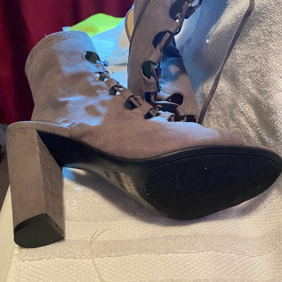 Grey tie up sandal!! 5 inch heel!! - Picture 4 of 5